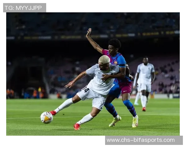 格拉纳达主场迎战巴萨两队争夺西甲关键三分的激烈对决